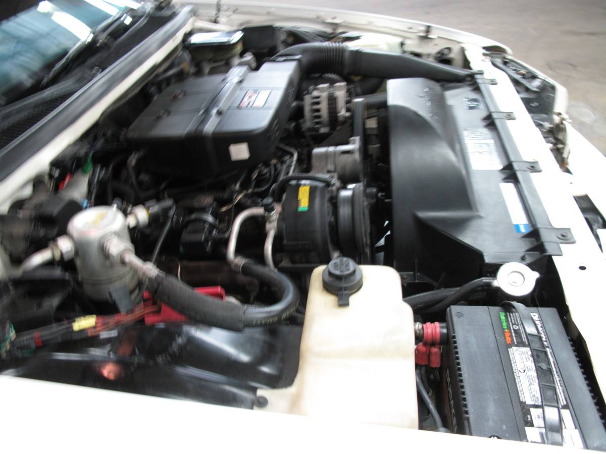 Chevrolet-caprice-classic-wagon-1993-white-19