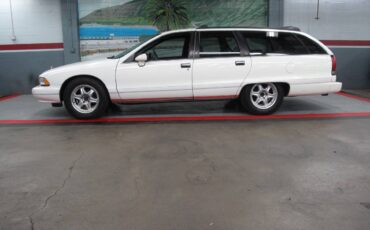 Chevrolet-caprice-classic-wagon-1993-white