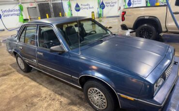 Chevrolet-cavalier-1987-blue