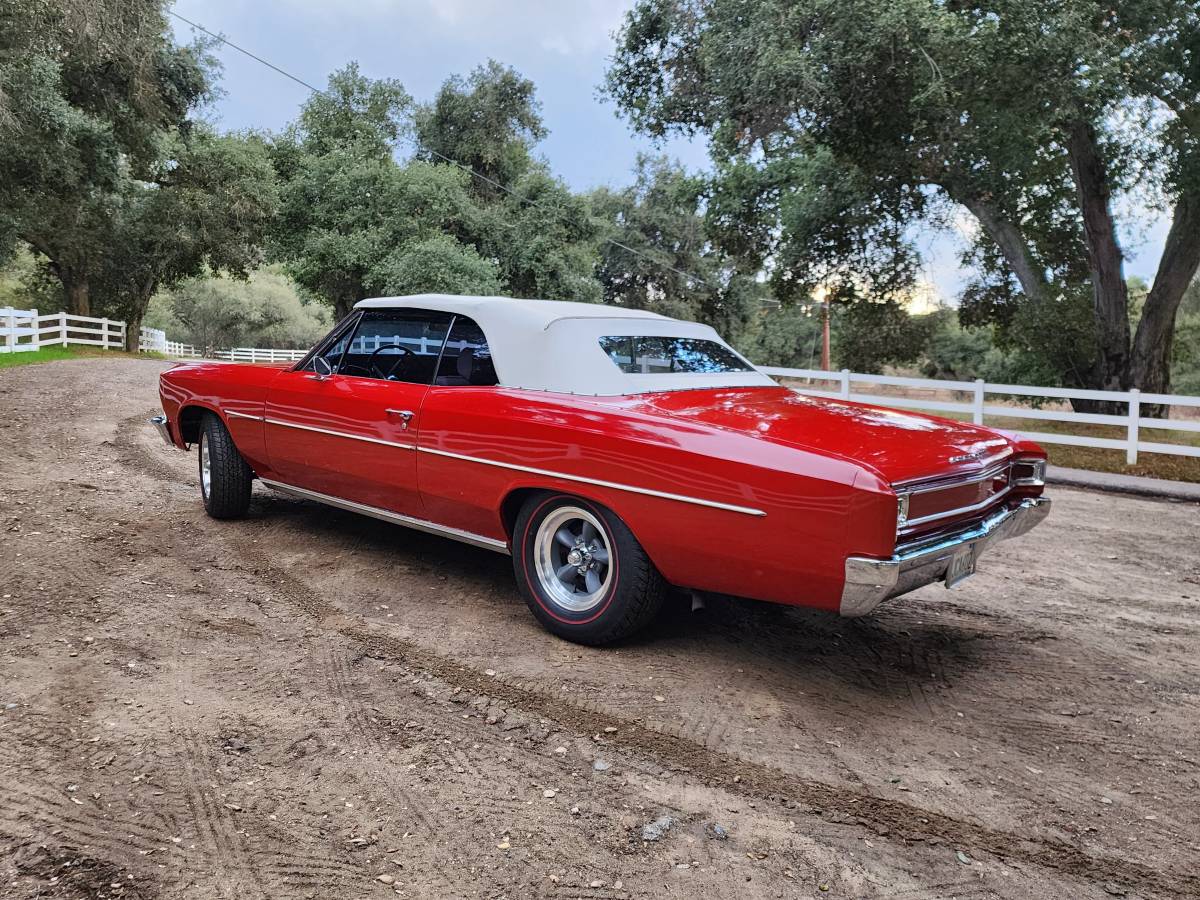 Chevrolet-chevelle-1966-14