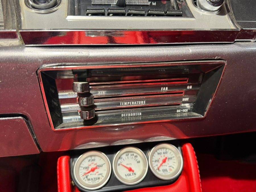 Chevrolet-chevelle-1966-grey-18