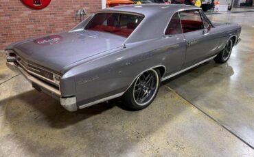 Chevrolet-chevelle-1966-grey-24