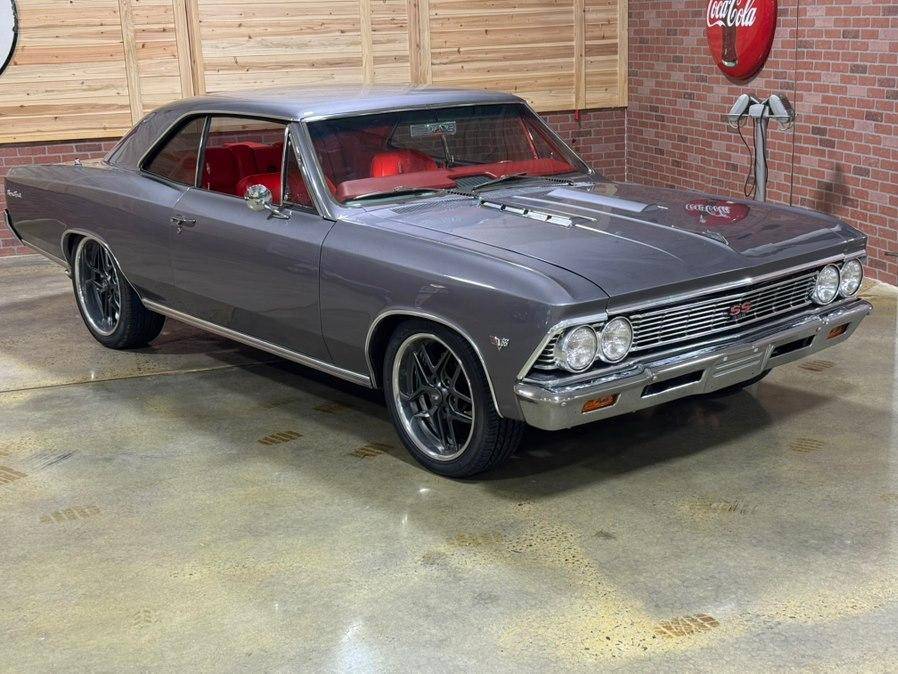 Chevrolet-chevelle-1966-grey-43