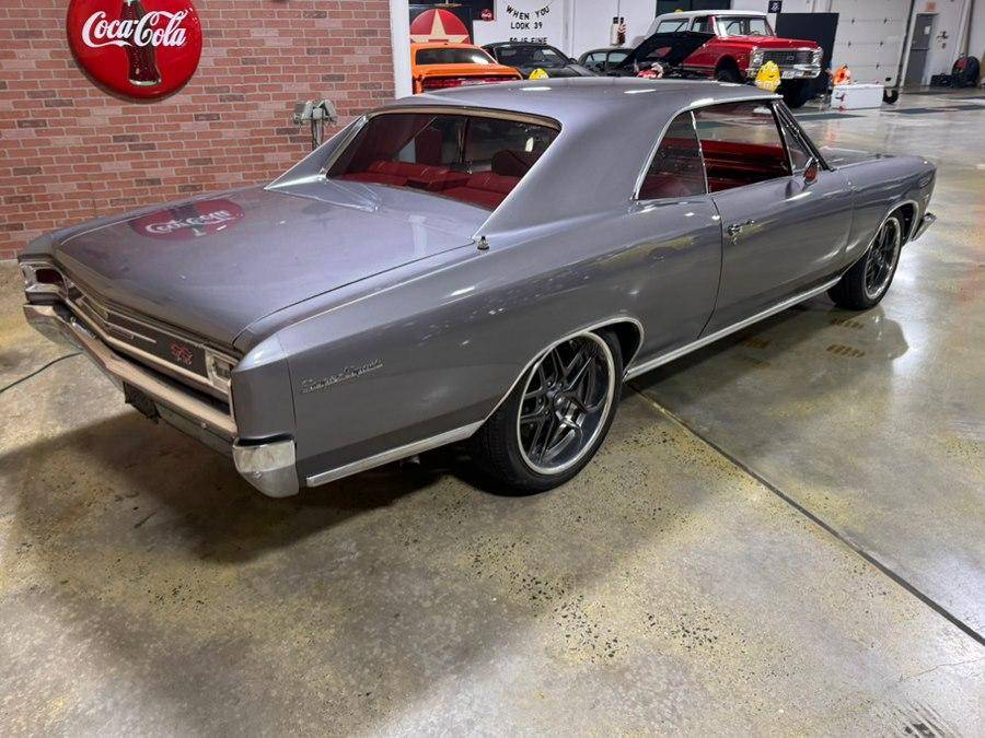Chevrolet-chevelle-1966-grey-5