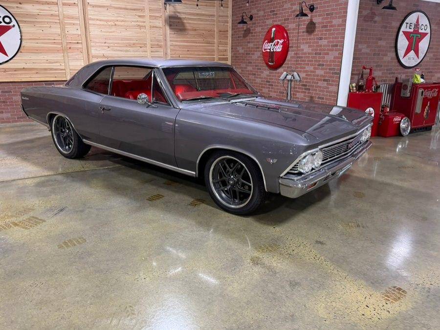 Chevrolet-chevelle-1966-grey-6