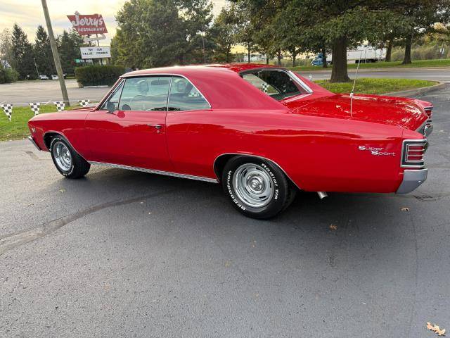 Chevrolet-chevelle-1967-red-167