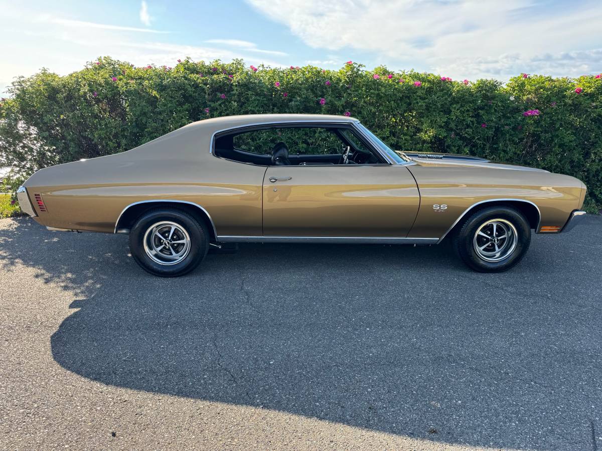 Chevrolet-chevelle-1970-custom-13