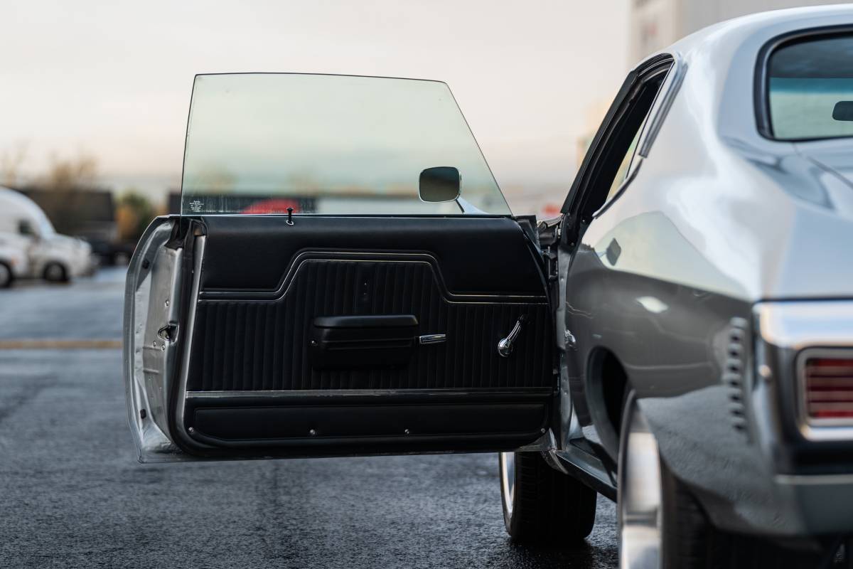 Chevrolet-chevelle-1970-silver-16
