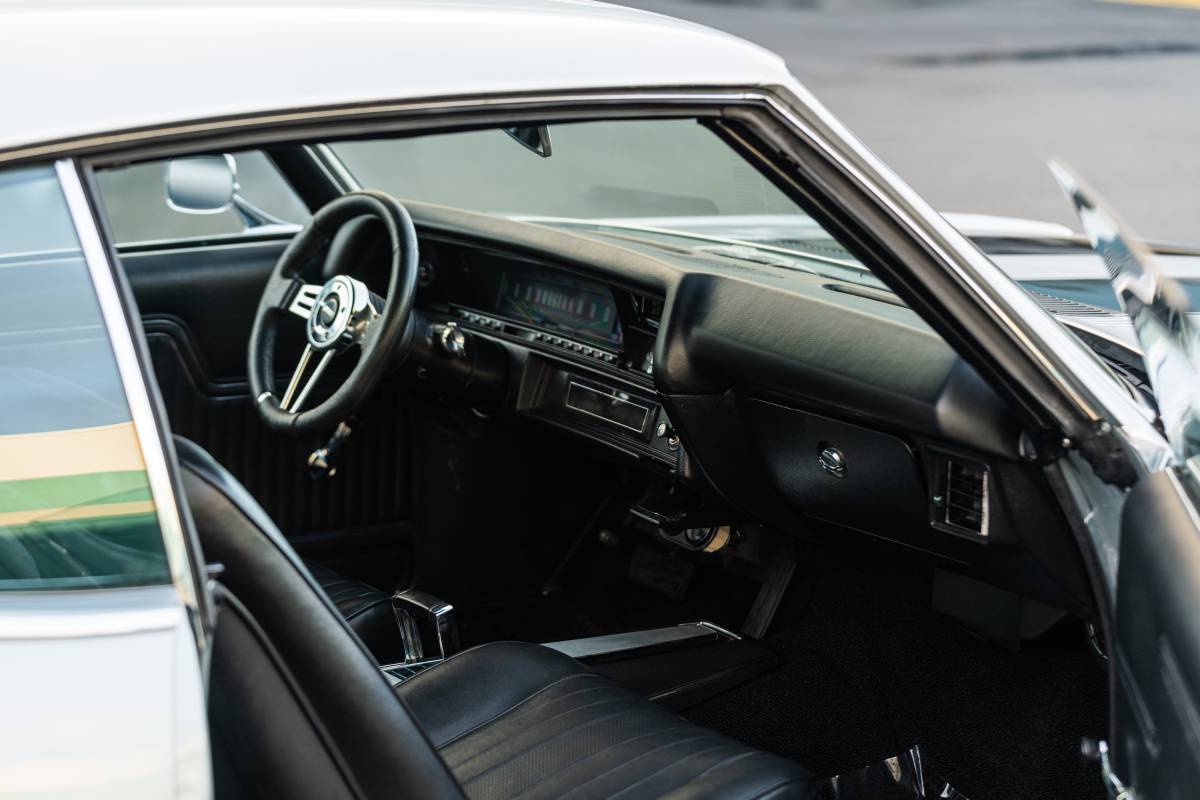 Chevrolet-chevelle-1970-silver-35