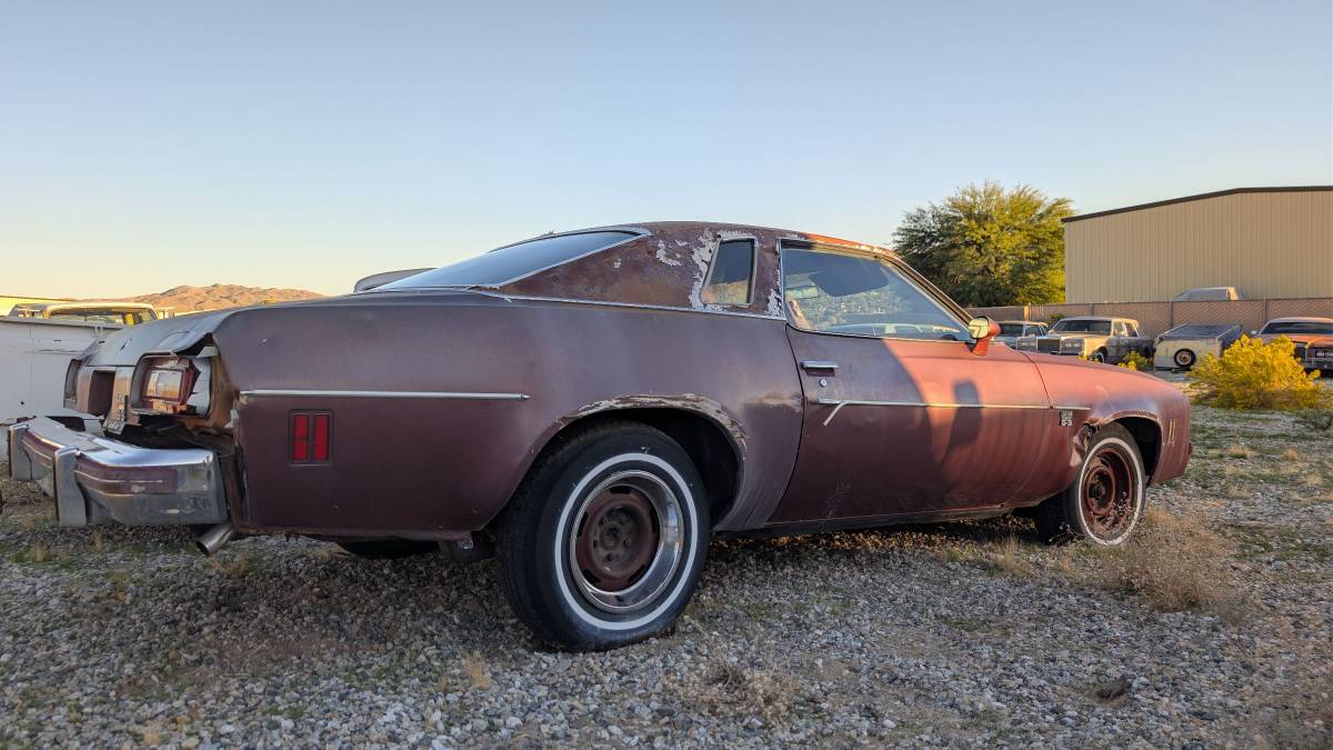 Chevrolet-chevelle-1974-custom-8