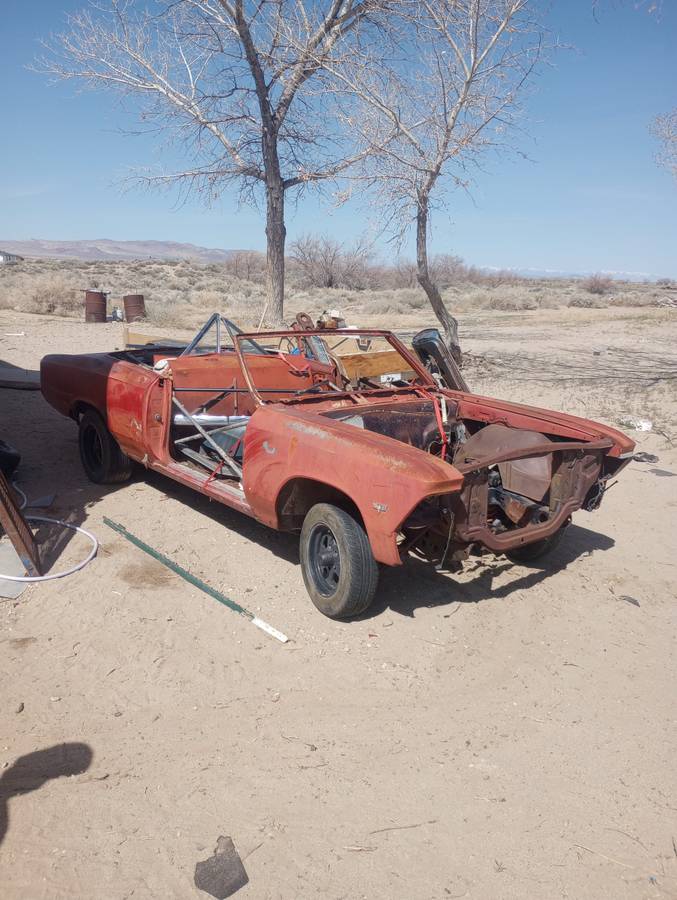 Chevrolet-chevelle-convertible-1966-17