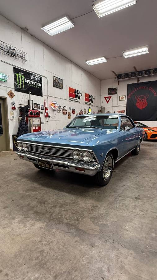 Chevrolet-chevelle-malibu-1966-1