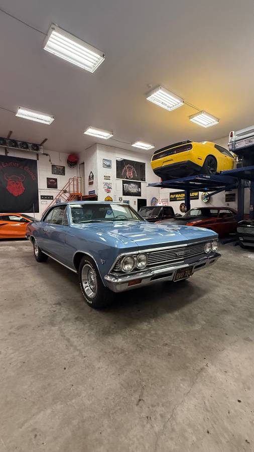 Chevrolet-chevelle-malibu-1966-11