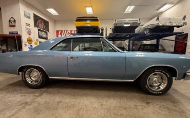 Chevrolet-chevelle-malibu-1966-5