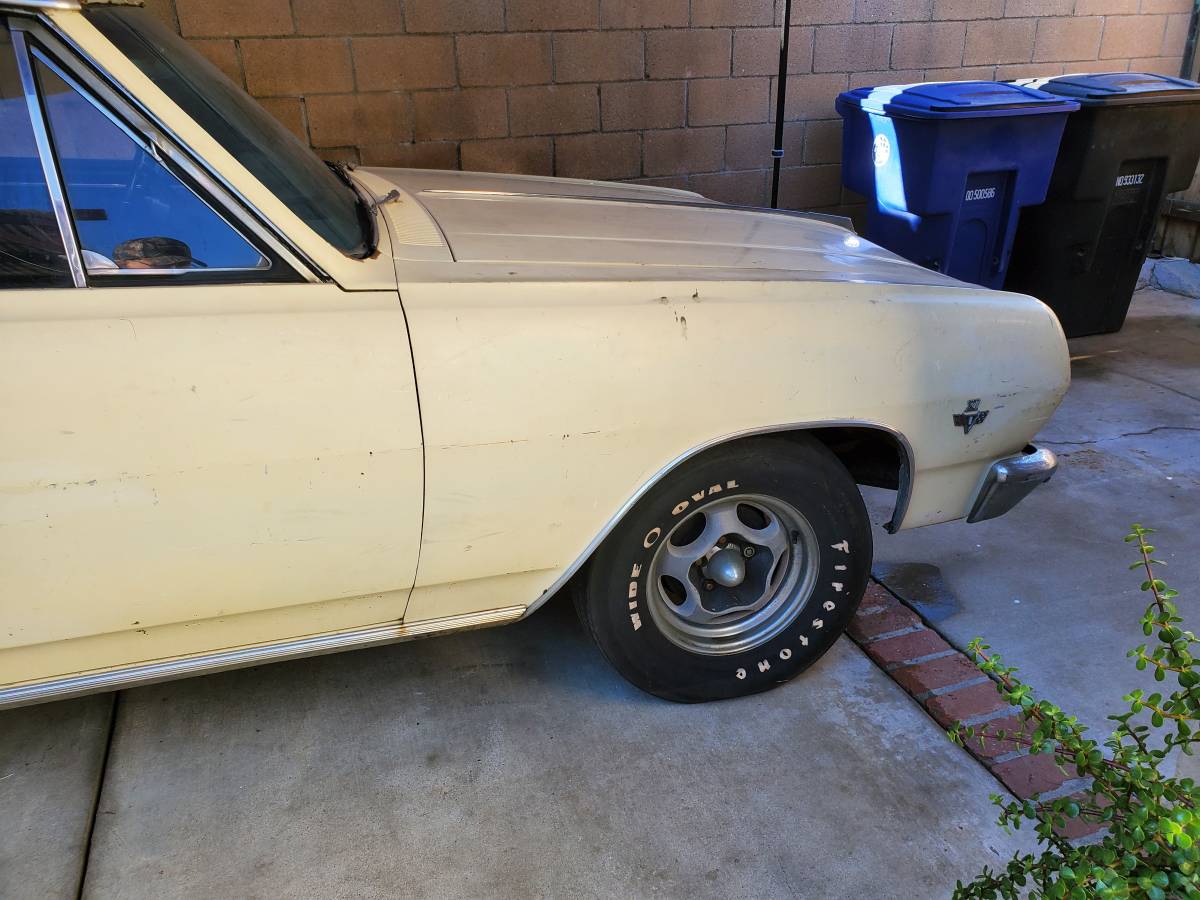 Chevrolet-chevelle-ss-1965-yellow-1