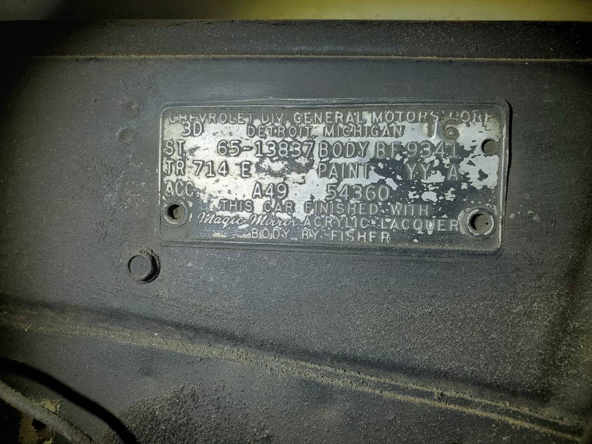 Chevrolet-chevelle-ss-1965-yellow-14