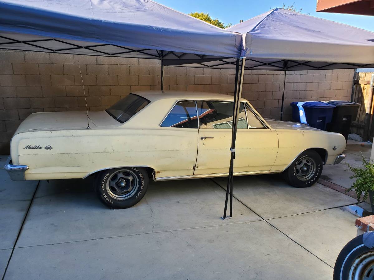 Chevrolet-chevelle-ss-1965-yellow-3