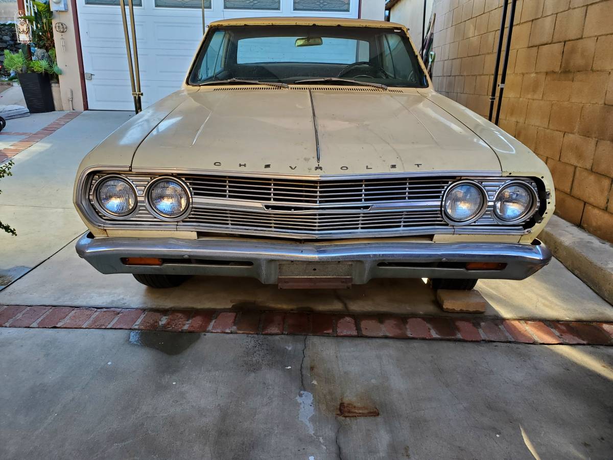 Chevrolet-chevelle-ss-1965-yellow-6