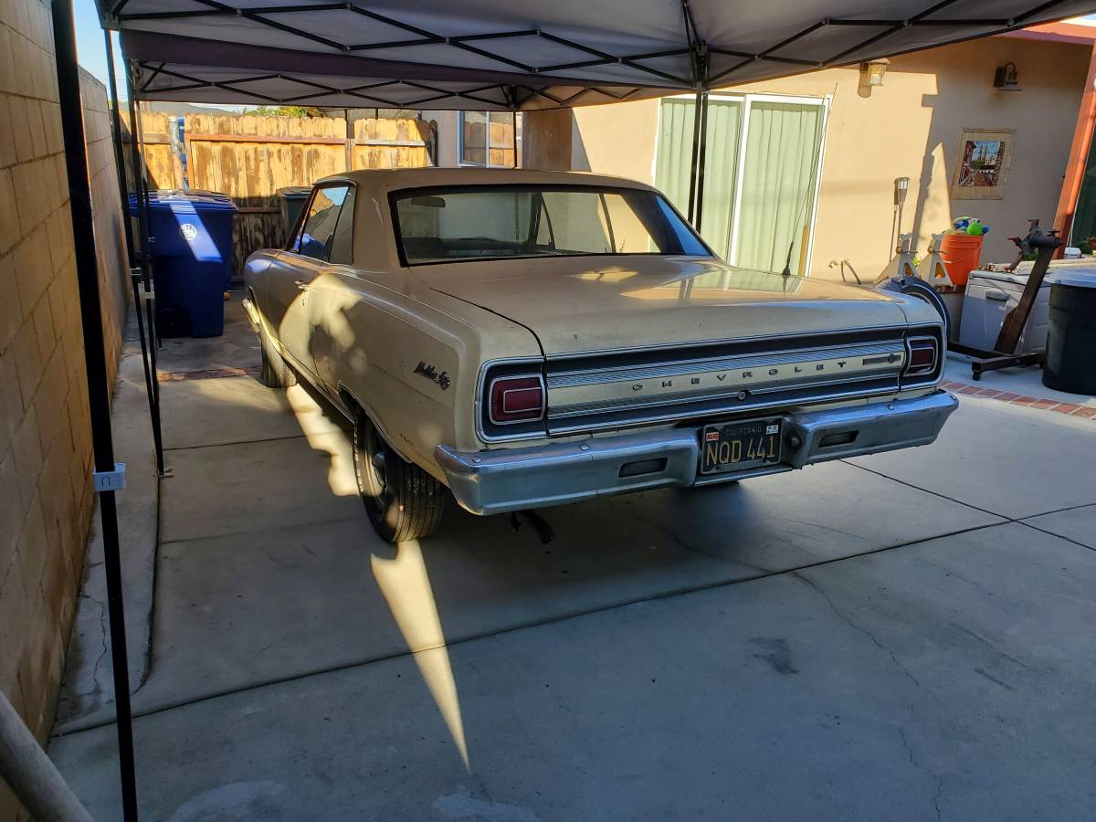 Chevrolet-chevelle-ss-1965-yellow-7