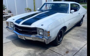 Chevrolet-chevelle-ss-1971-white-4