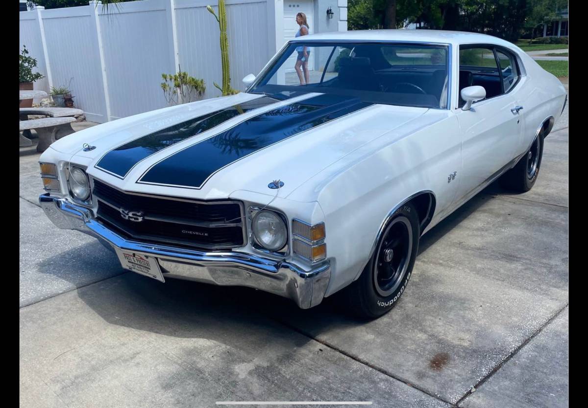 Chevrolet-chevelle-ss-1971-white-4