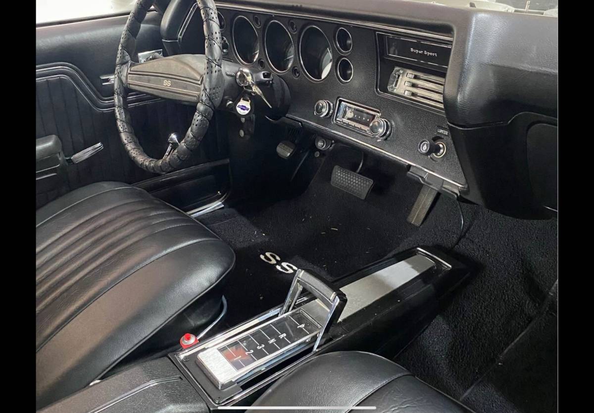 Chevrolet-chevelle-ss-1971-white-7