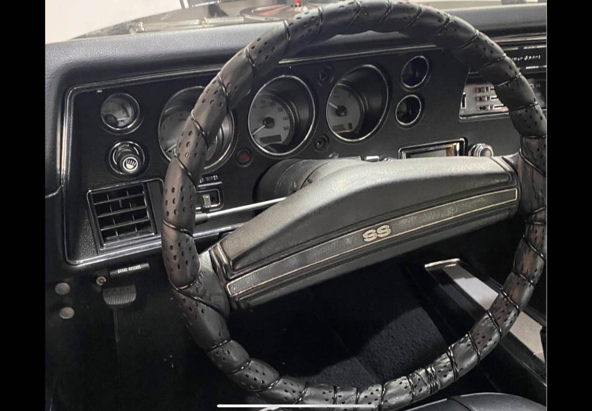 Chevrolet-chevelle-ss-1971-white-8