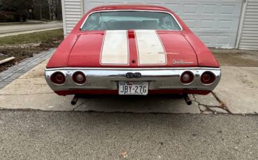 Chevrolet-chevelle-ss-1972-red-12