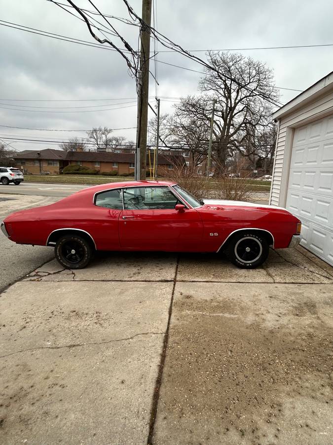 Chevrolet-chevelle-ss-1972-red-2