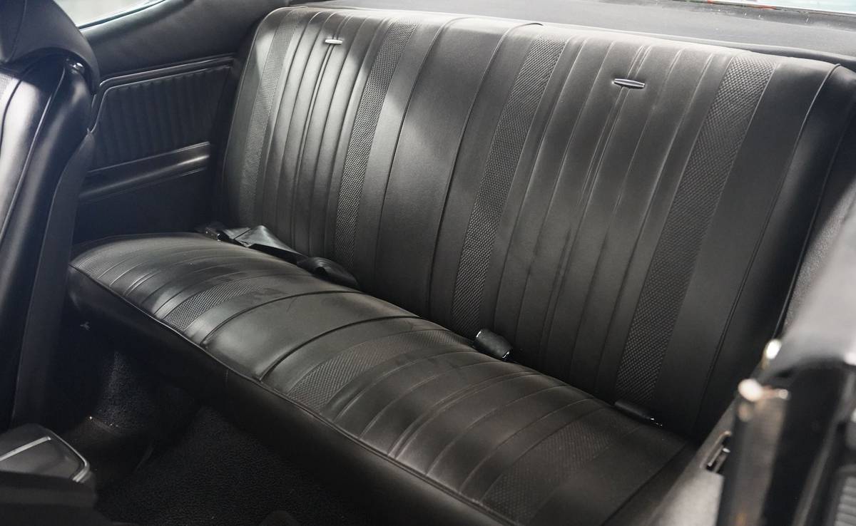 Chevrolet-chevelle-ss-396-tribute-1970-black-9