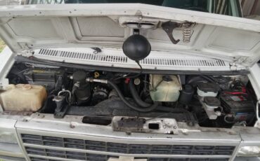 Chevrolet-chevy-van-g30-1995-10