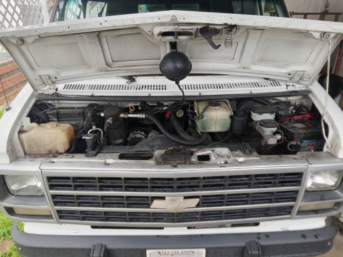 Chevrolet-chevy-van-g30-1995-9