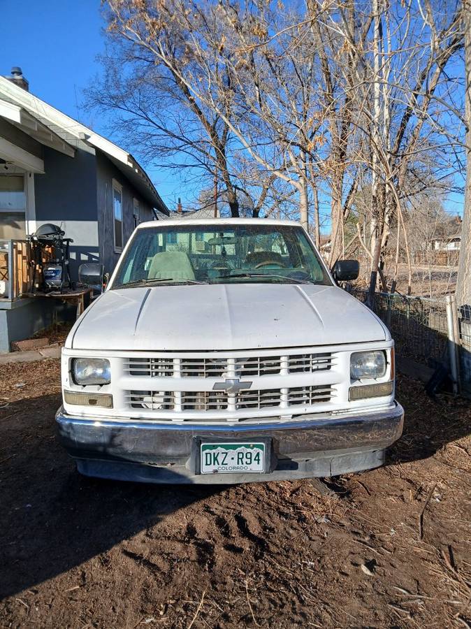 Chevrolet-cheyenne-2500-1994-white-2