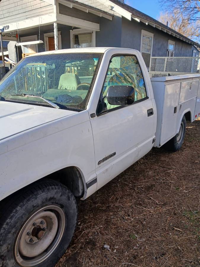 Chevrolet-cheyenne-2500-1994-white