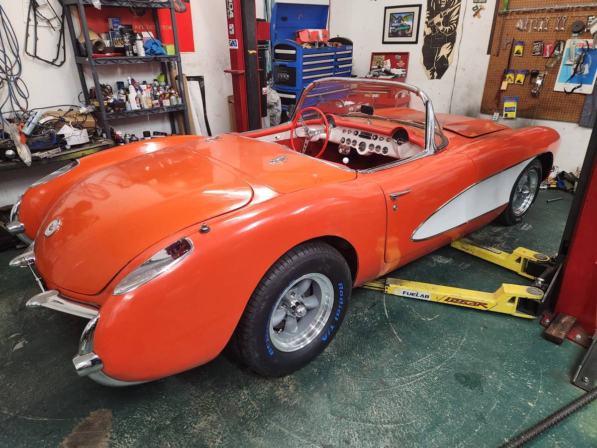 Chevrolet-corvette-1956-red-3
