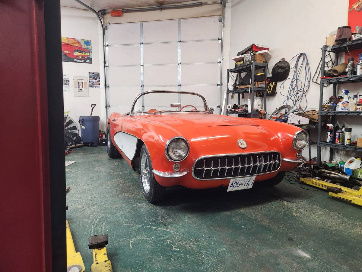Chevrolet-corvette-1956-red-5