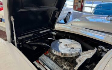 Chevrolet-corvette-1959-white-1