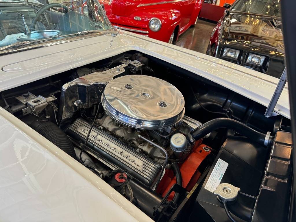 Chevrolet-corvette-1959-white-2