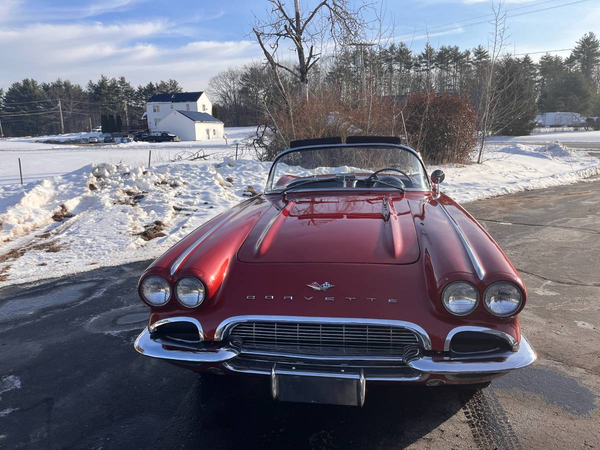 Chevrolet-corvette-1961-red-1