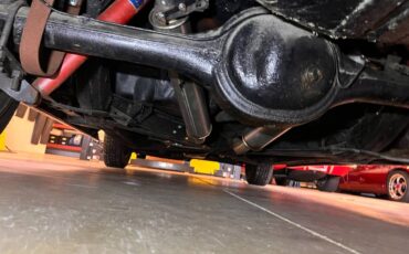 Chevrolet-corvette-1961-red-16