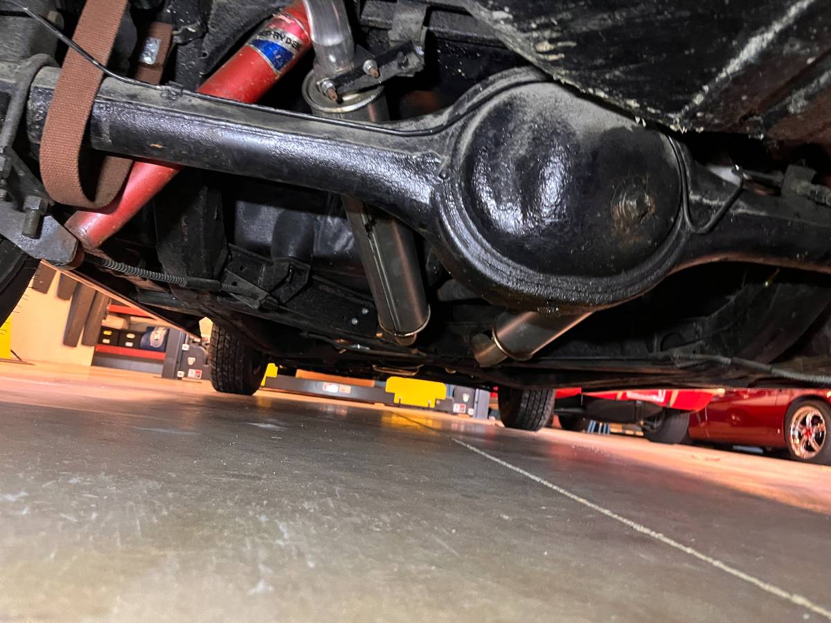 Chevrolet-corvette-1961-red-16