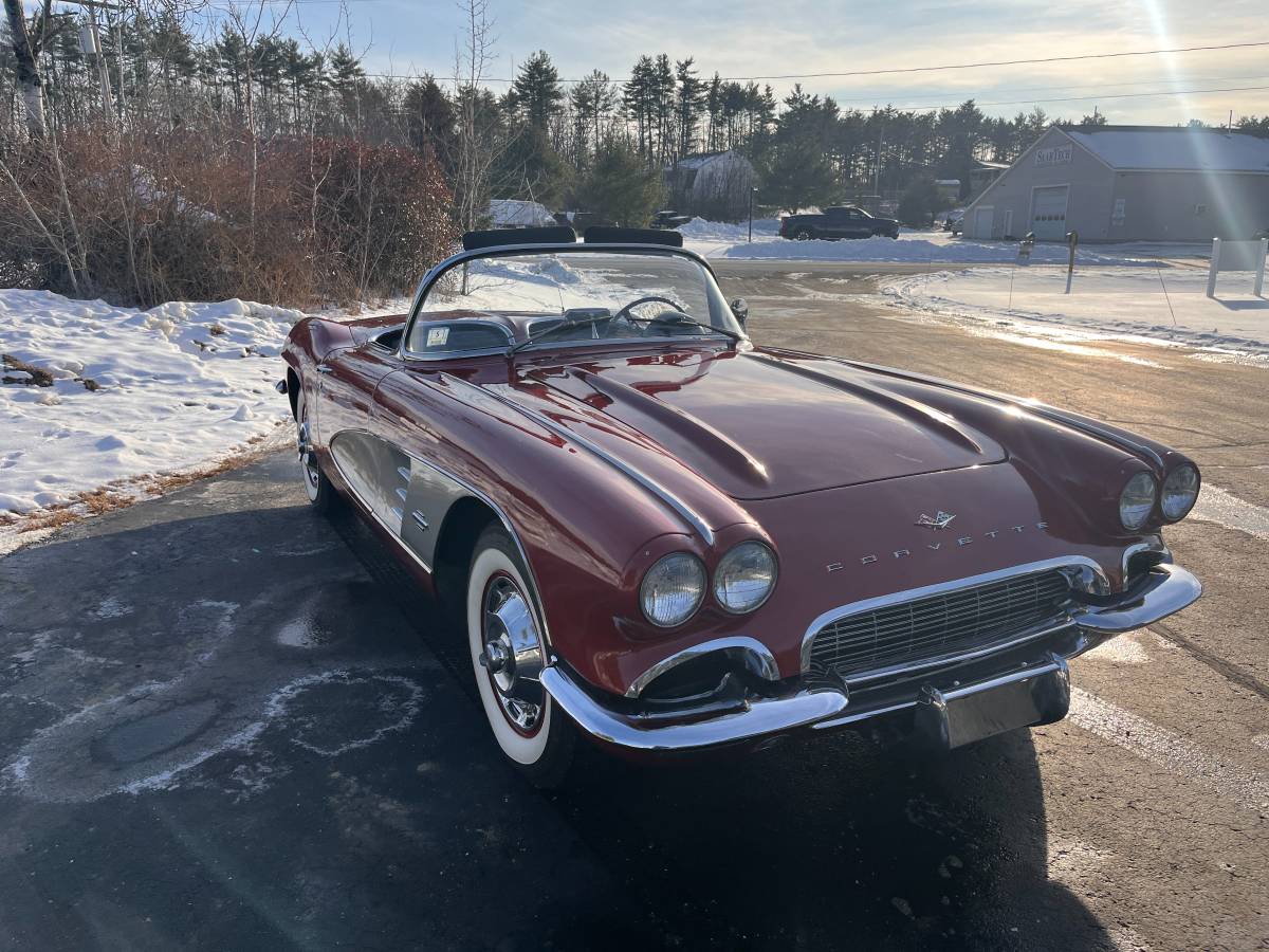 Chevrolet-corvette-1961-red-4
