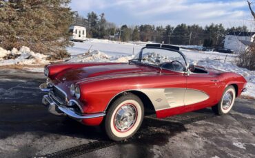 Chevrolet-corvette-1961-red-5