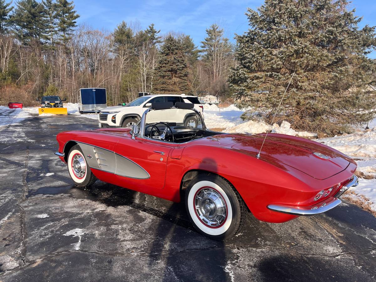 Chevrolet-corvette-1961-red-7