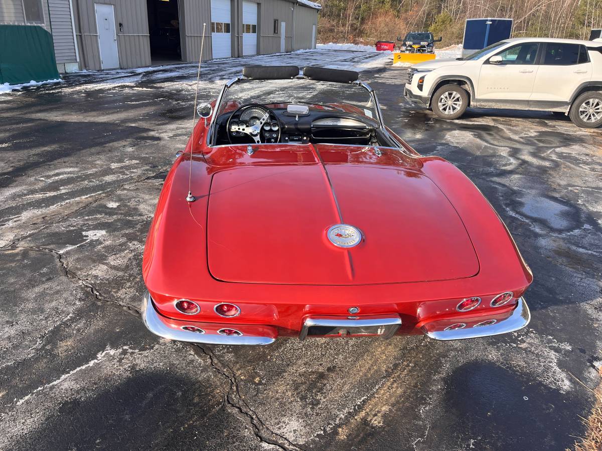 Chevrolet-corvette-1961-red-8