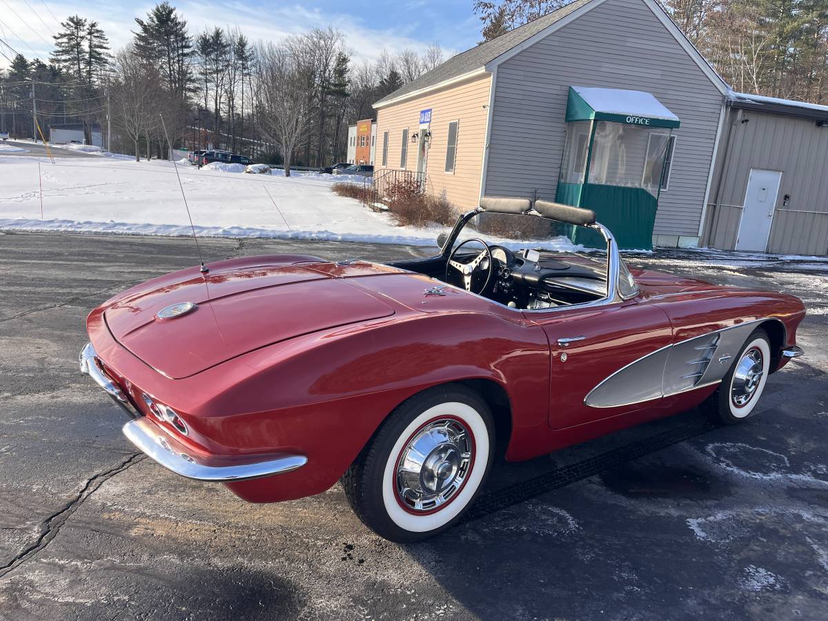 Chevrolet-corvette-1961-red-9