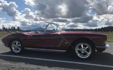 Chevrolet-corvette-1962-custom-8