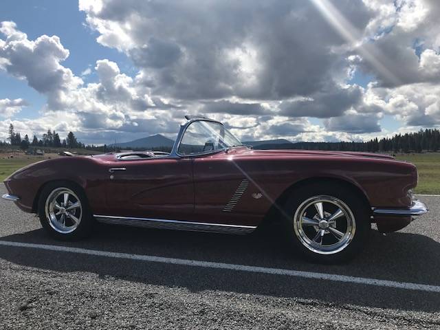 Chevrolet-corvette-1962-custom-8