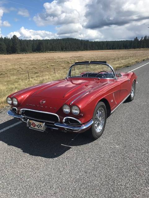 Chevrolet-corvette-1962-red-3