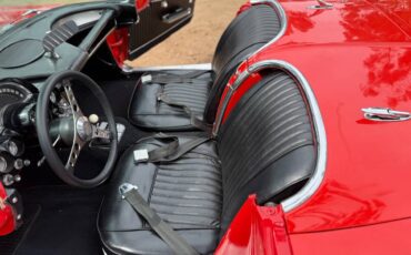 Chevrolet-corvette-1962-red-30